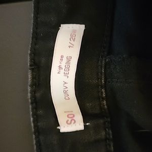 Black Curvy Jegging for Juniors